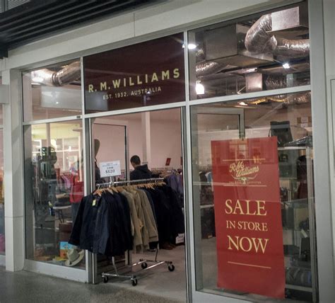 rm williams outlet store.